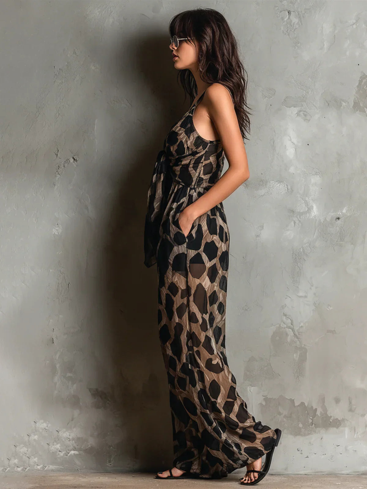María™ | Elegante mono con estampado animal.