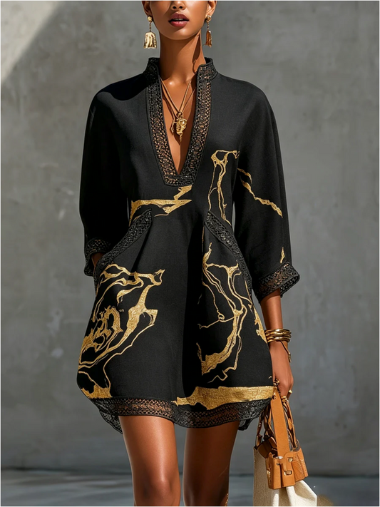 MARINA | MINI VESTIDO NEGRO CON ESTAMPADO DE MÁRMOL DORADO Y ENCAJE DE GANCHILLO