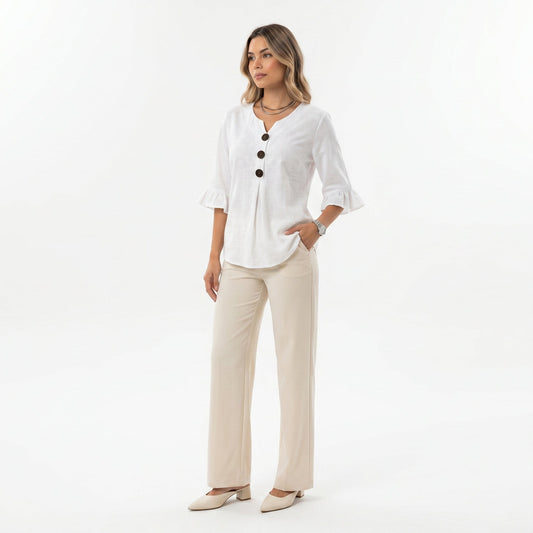 Blusa Sofía de algodón-lino lisa con botones de madera y volantes