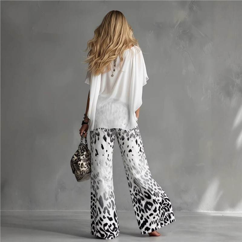 Fiorella | Completo Blusa Bianca e Pantalone Leopardato